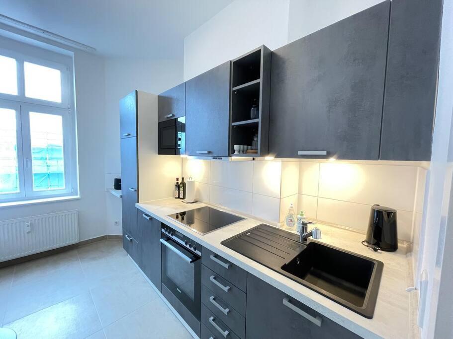 Lucky Stays Ls10 - Vollausstattung - Zentrum - Aufzug - Grosse Kueche - 2 Zimmer - Smart-Tv Magdeburg Eksteriør bilde