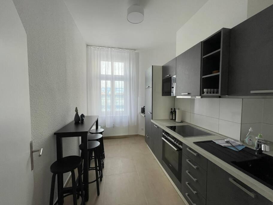 Lucky Stays Ls10 - Vollausstattung - Zentrum - Aufzug - Grosse Kueche - 2 Zimmer - Smart-Tv Magdeburg Eksteriør bilde